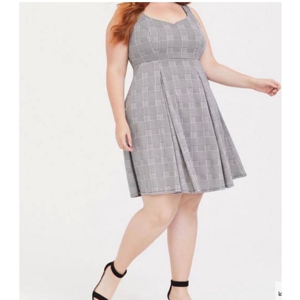 Torrid 3 Black White Plaid Houndstooth Skater Dress Pockets Plus Size 3x 22‎ 24